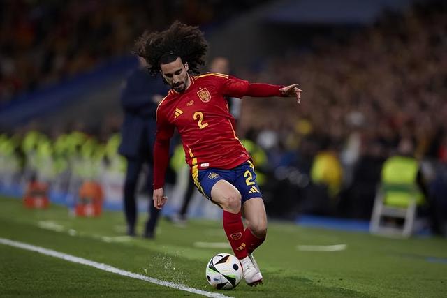 爱游戏app下载-反败为胜首场状态出色，美国队观众沸腾！，库里重返赛场上演精彩一战的简单介绍