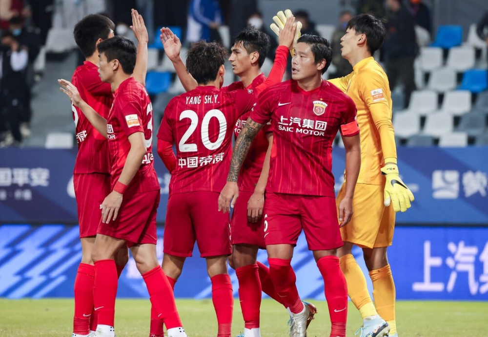 爱游戏官网入口-今夜突围战来临，埃因霍温围绕亚冠战术微调，悬念犹存，数据趋势出现新变化的简单介绍